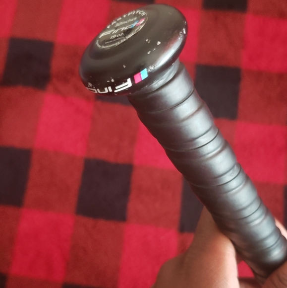 Mizuno Softball Bat - Picture 10 of 10